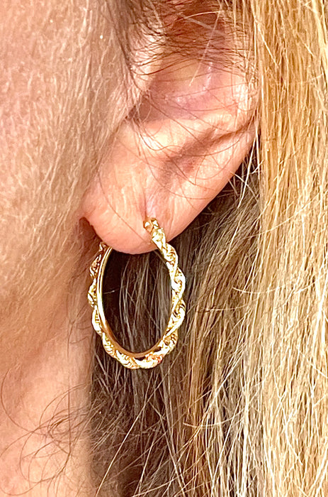 14k Yellow Gold Diamond Cut Click-down Hoop Earrings (2mm), All Sizes - LooptyHoops