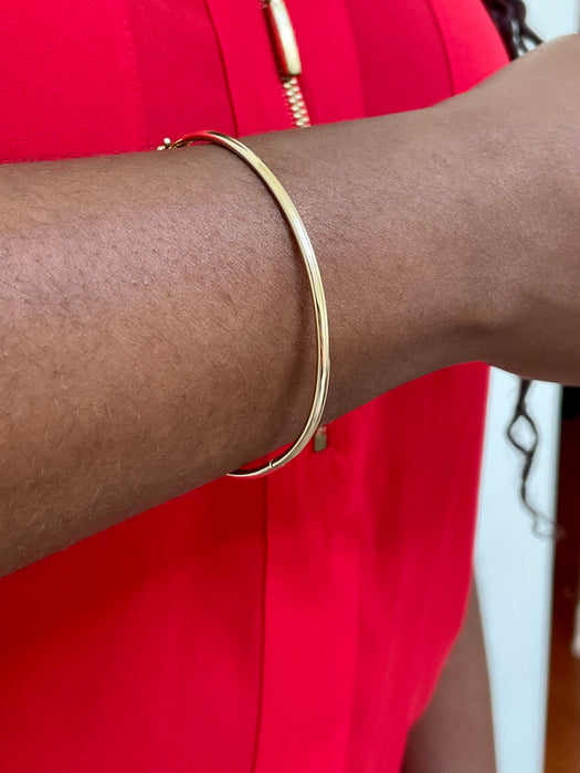 14K Yellow Gold Classic Bangle Bracelet - LooptyHoops