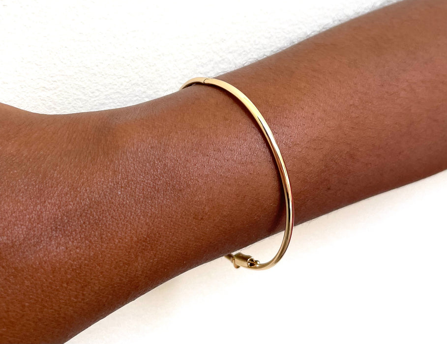 14K Yellow Gold Classic Bangle Bracelet - LooptyHoops