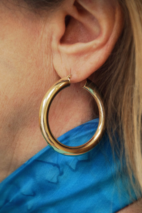 14K Yellow Gold Thick Tube Hoop Earrings with Click-Down Clasp, (6mm Tube) - LooptyHoops