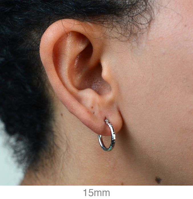 14k White Gold Diamond Cut Hoop Earrings (2mm), All Sizes
